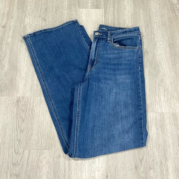 Old Navy High-Rise Wow Wide Leg Jeans- Size 8 Tall - Picture 2 of 5
